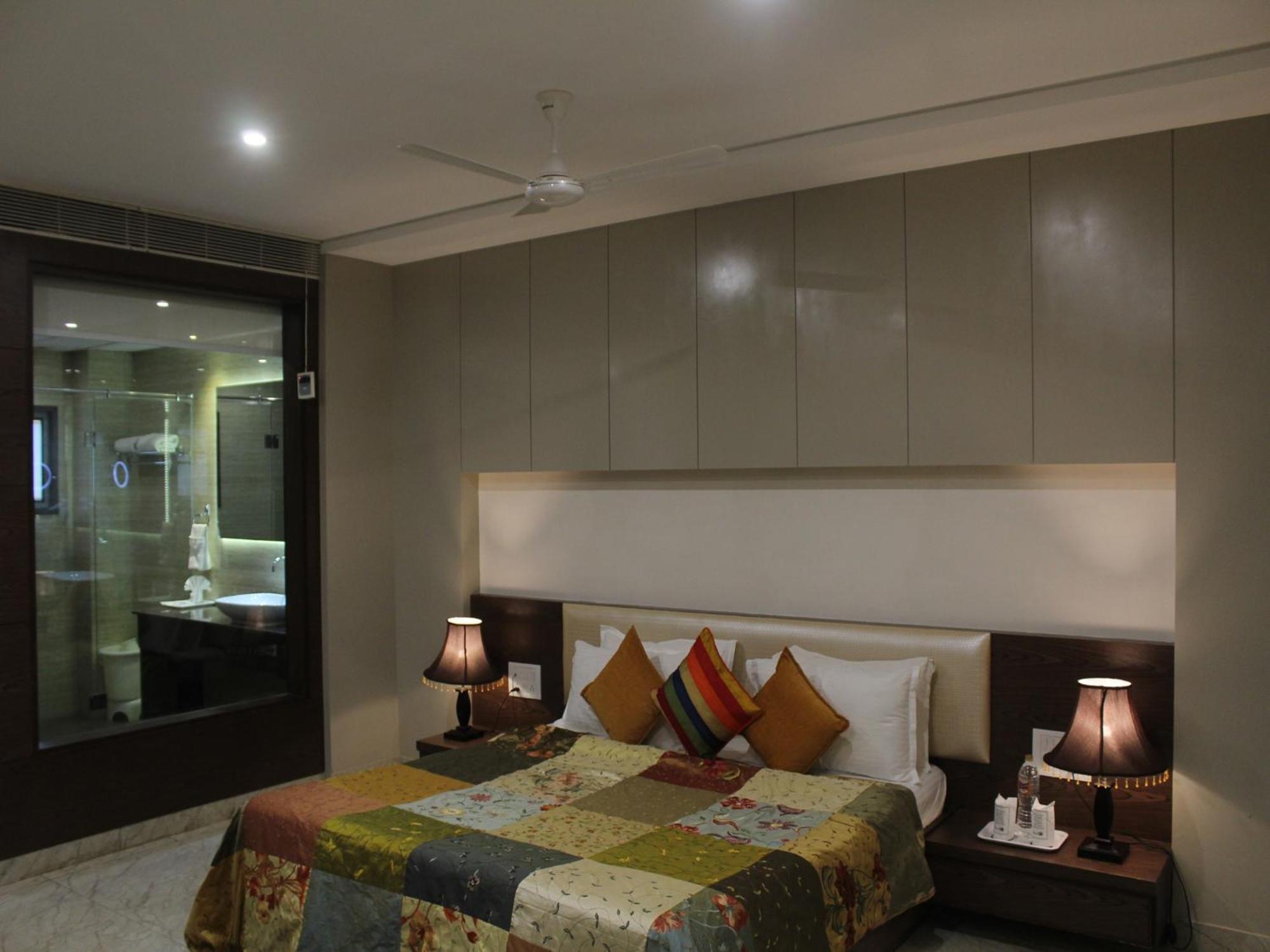 Hotel Seven Sky Clarks Exotica Bhuj Zewnętrze zdjęcie