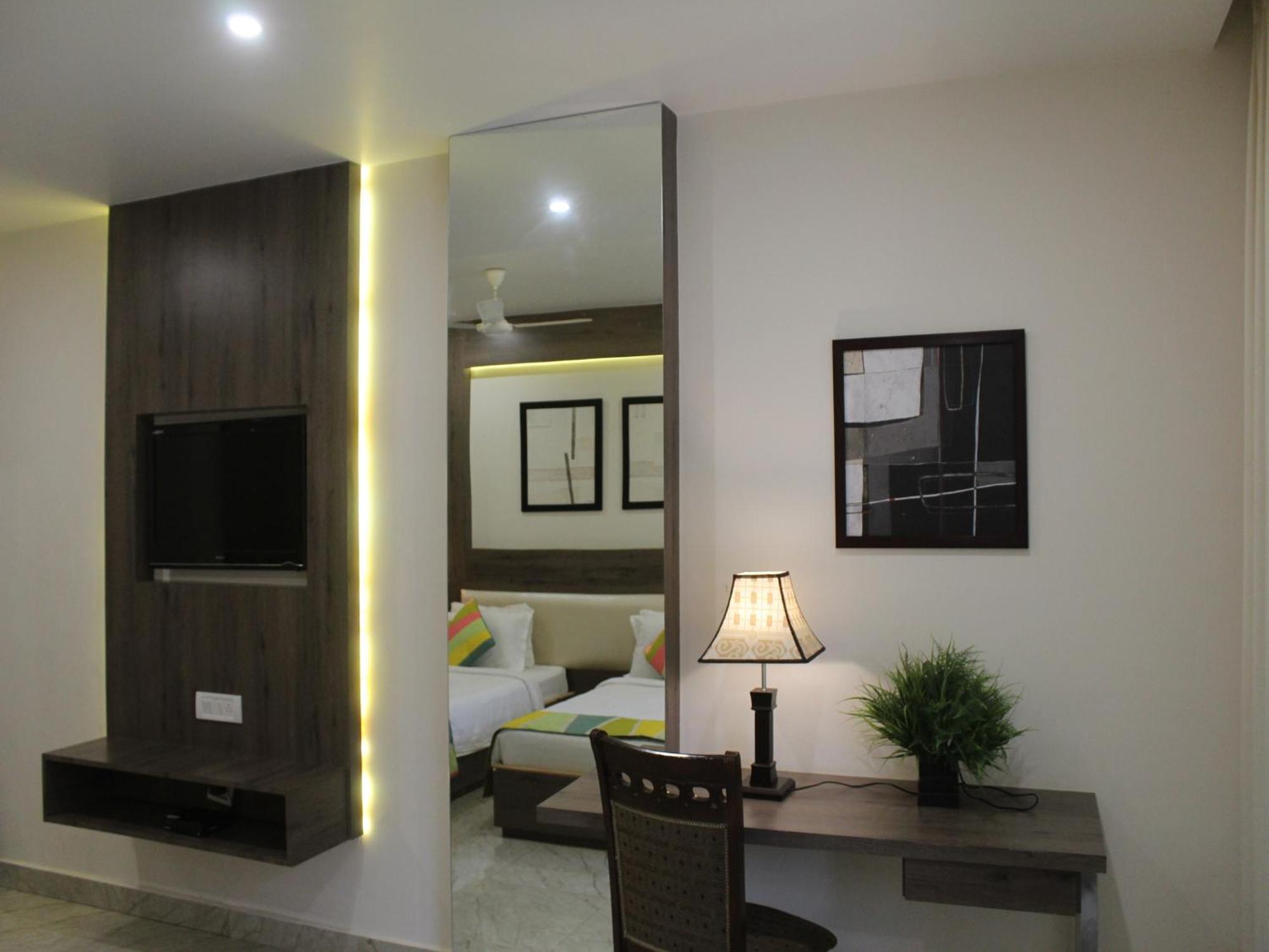 Hotel Seven Sky Clarks Exotica Bhuj Zewnętrze zdjęcie