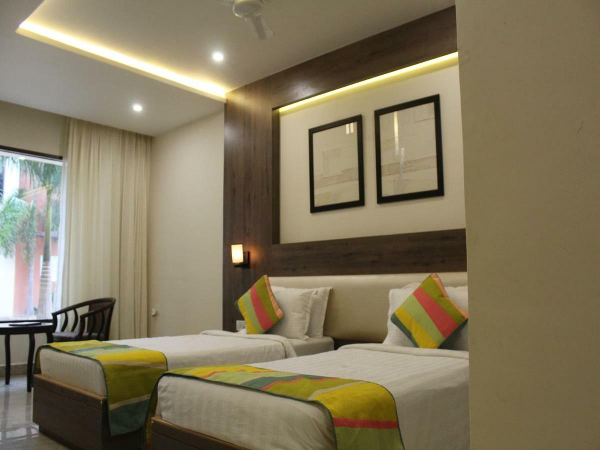 Hotel Seven Sky Clarks Exotica Bhuj Zewnętrze zdjęcie
